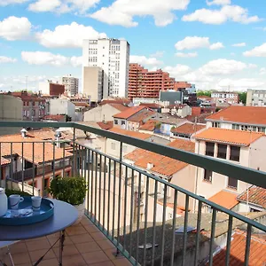 Castellane - 40 M2 Avec Balcon Et Parking Appartement