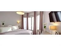 Hotel Ours Blanc - Wilson Toulouse 4*,